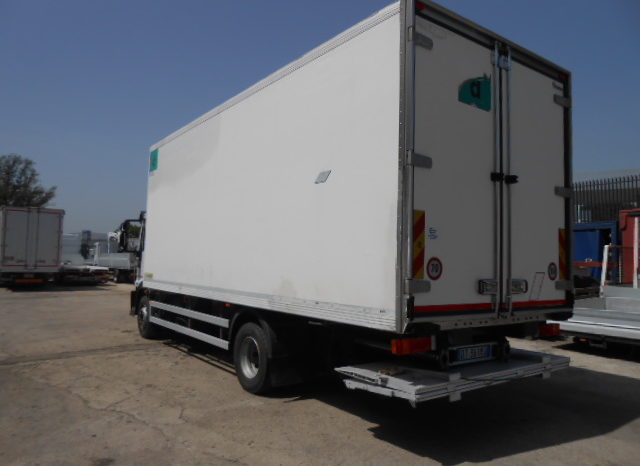 IVECO 160E25 FRIGO pieno