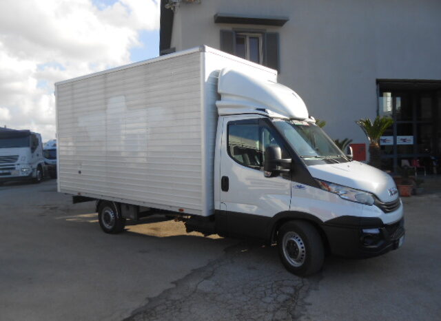 IVECO DAILY 35S18 pieno