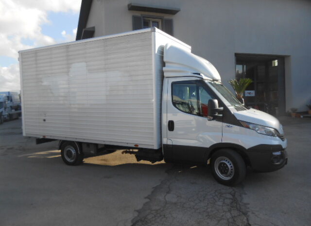 IVECO DAILY 35S18 pieno