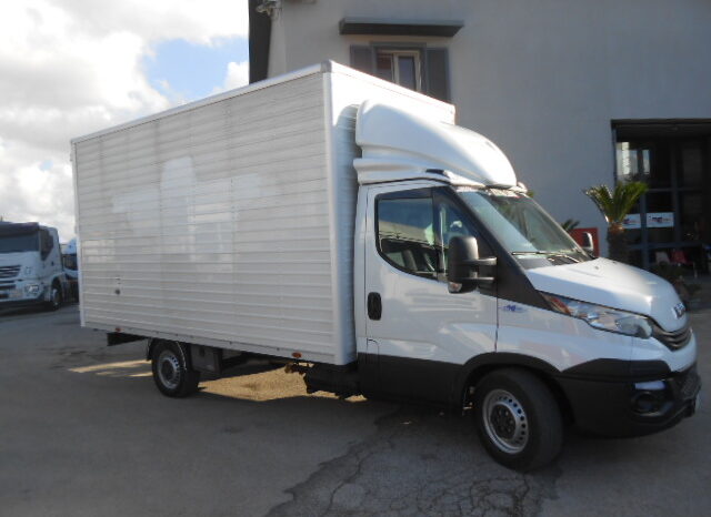 IVECO DAILY 35S18 pieno