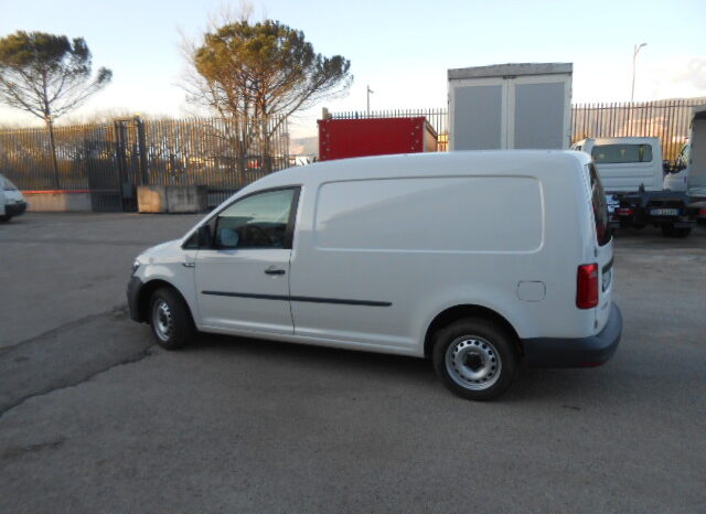 VOLKSWAGEN CADDY pieno