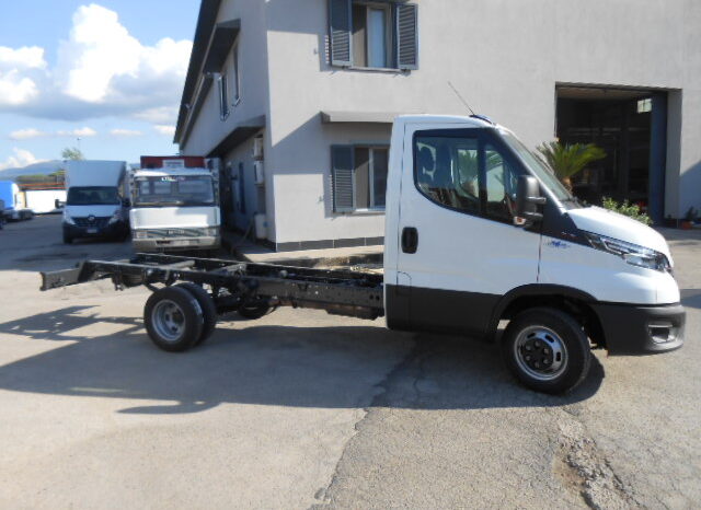 IVECO DAILY 35C18 2021 pieno